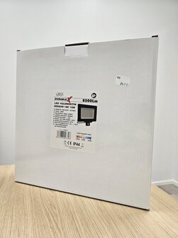 100W PIR LED-VALONHEITIN LEXA DURABLE   8500Lm 