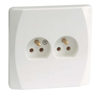 Valaisin pistorasia 2-os maadoitettu